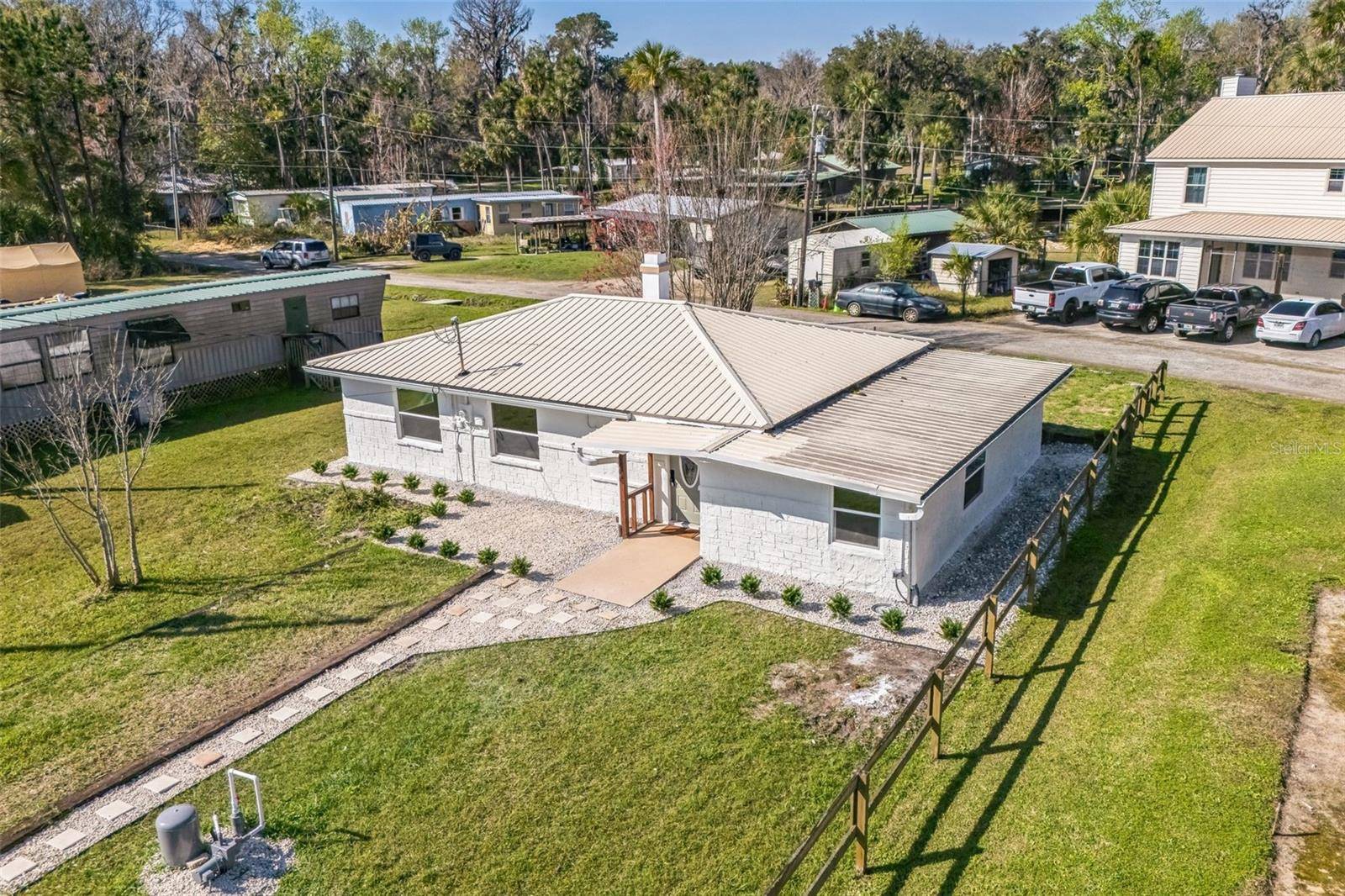 Fort Mc Coy, FL 32134,9400 NE 307TH CT