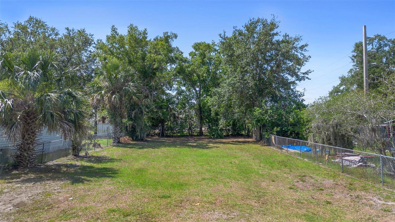 Sanford, FL 32771,909 W 12TH ST