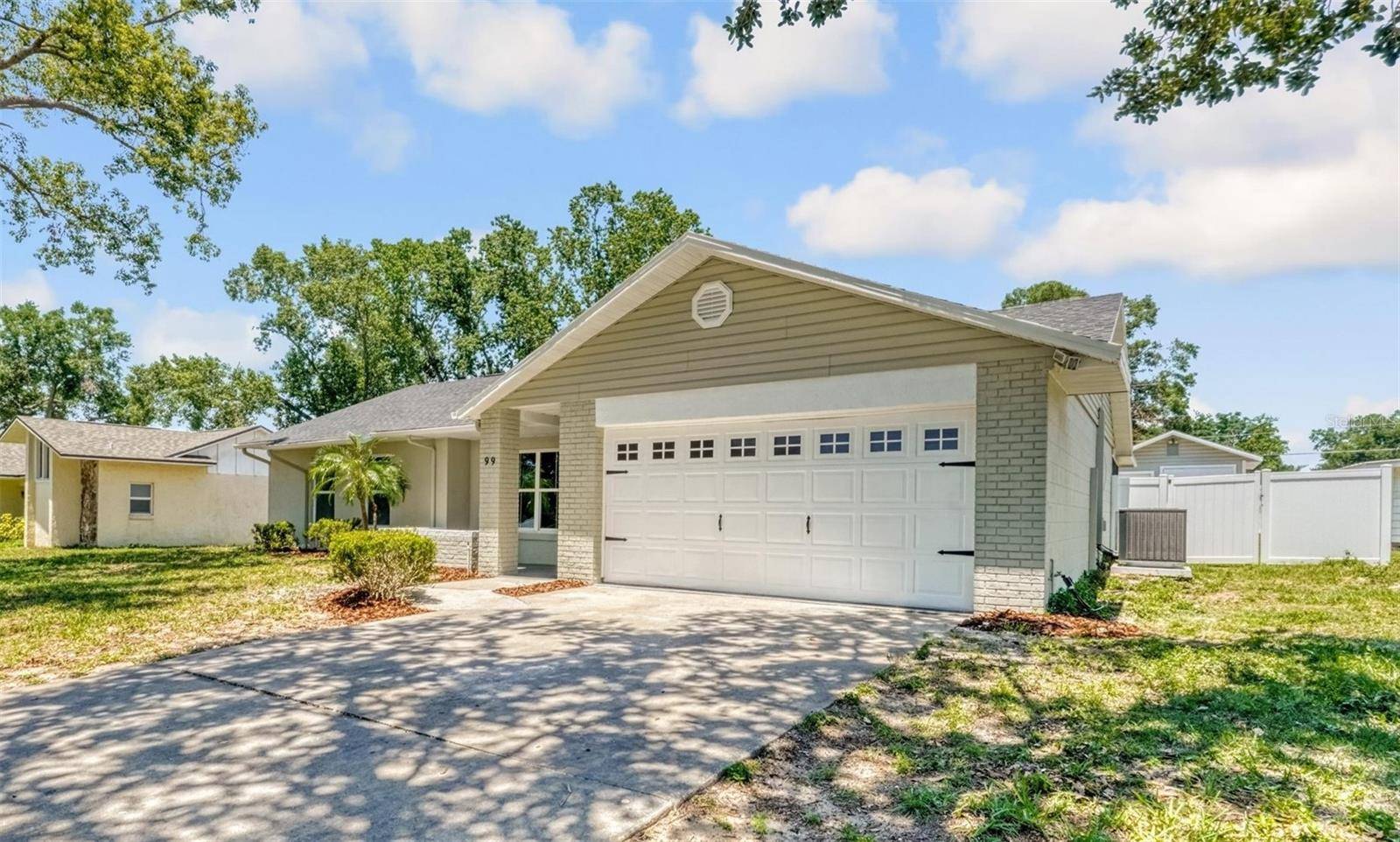 Eustis, FL 32726,99 EASTRIDGE DR