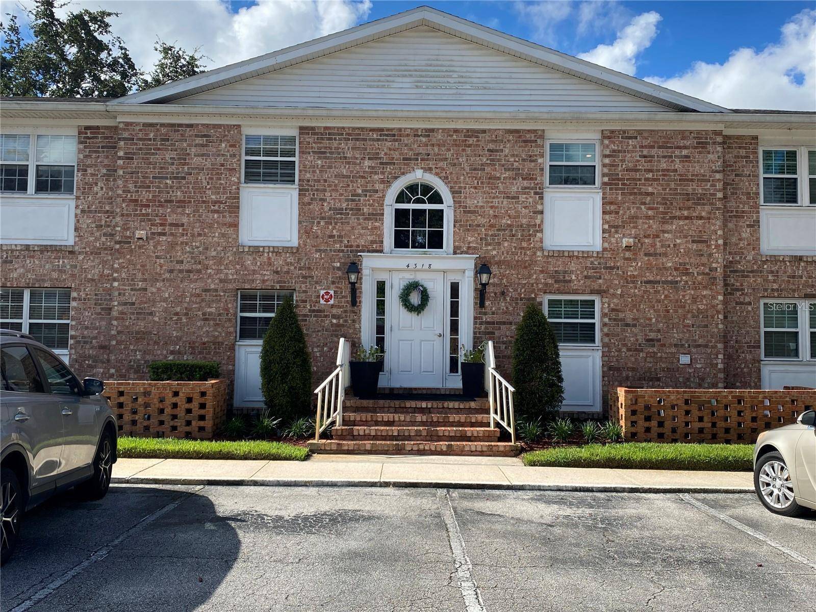 Orlando, FL 32803,4318 LAKE UNDERHILL RD #17A5