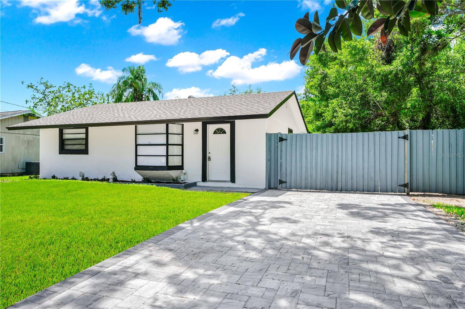 Orlando, FL 32811,228 RING RD