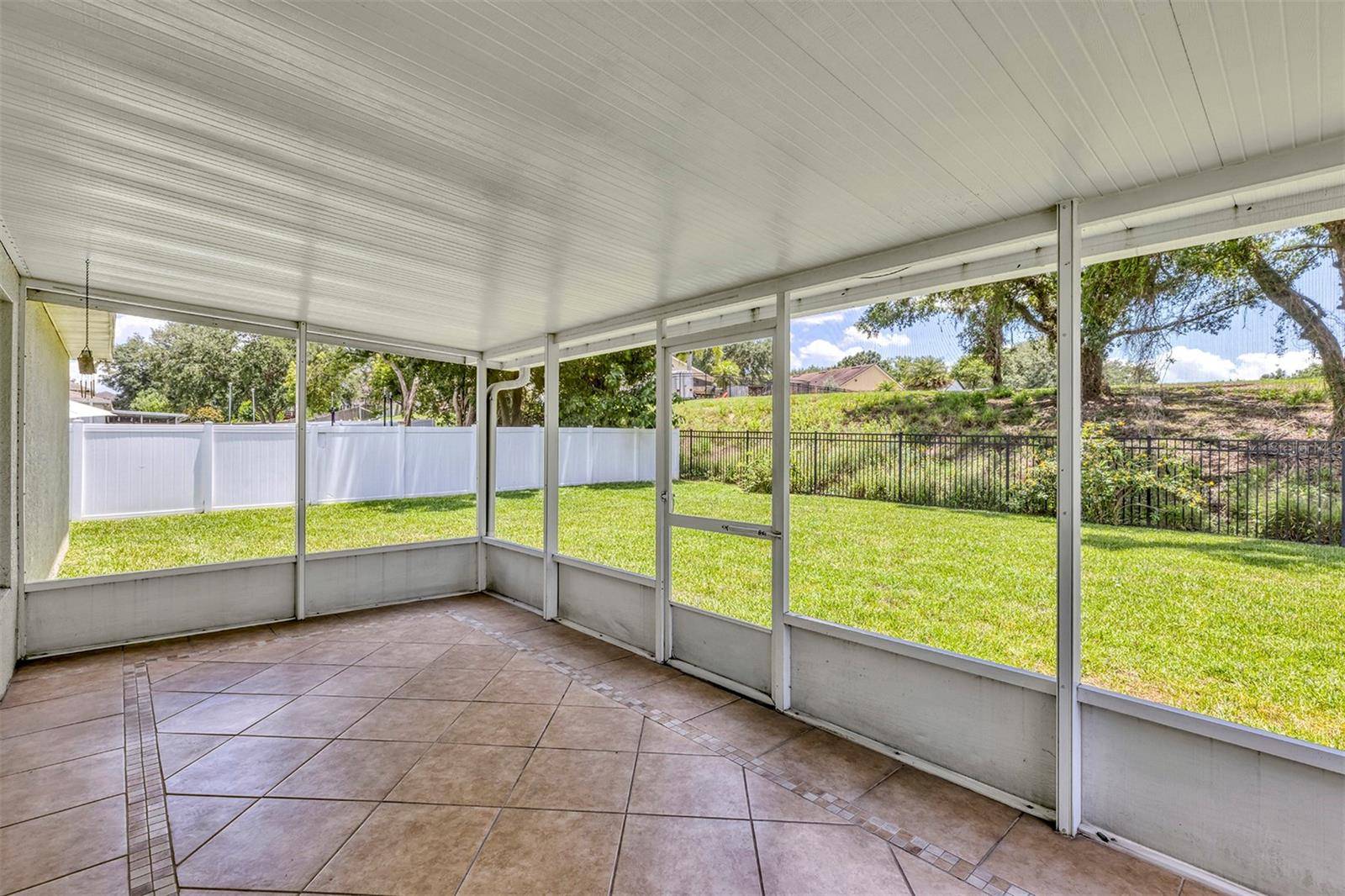 Apopka, FL 32712,638 SUN BLUFF LN