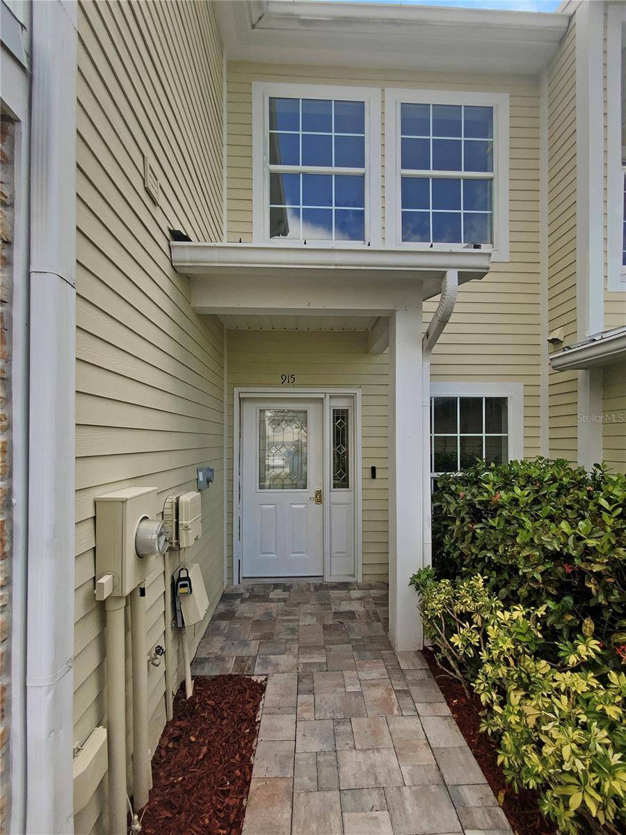 Safety Harbor, FL 34695,915 WOODBRIDGE CT