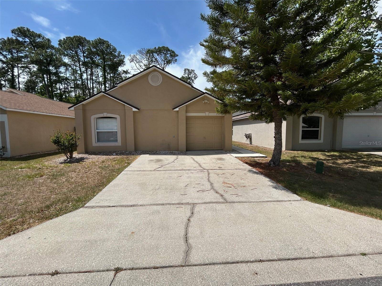 Sanford, FL 32773,152 GLEASON CV