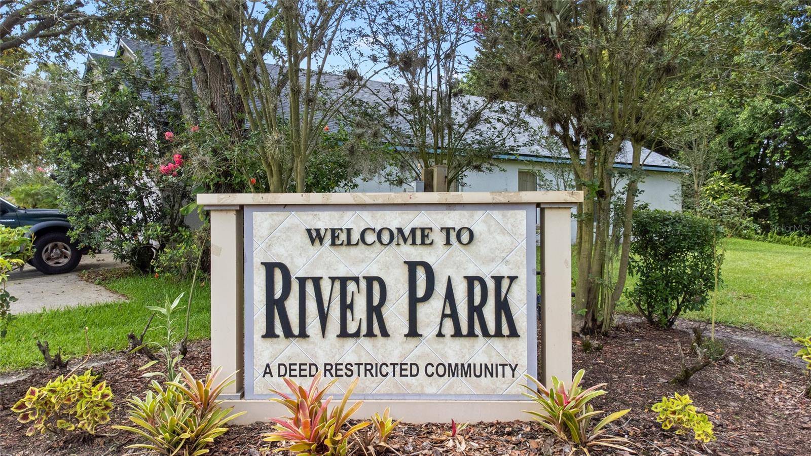 Orlando, FL 32817,1919 RIVER PARK BLVD