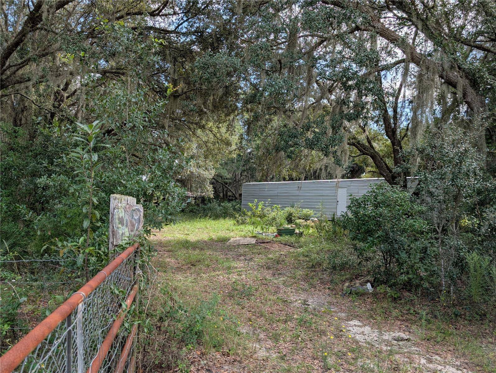Interlachen, FL 32148,109 RHODODENDRON LN