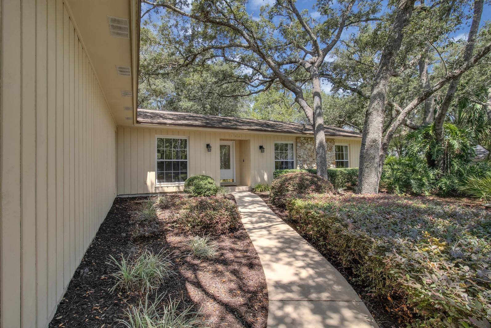 Longwood, FL 32779,107 WAYLAND CIR