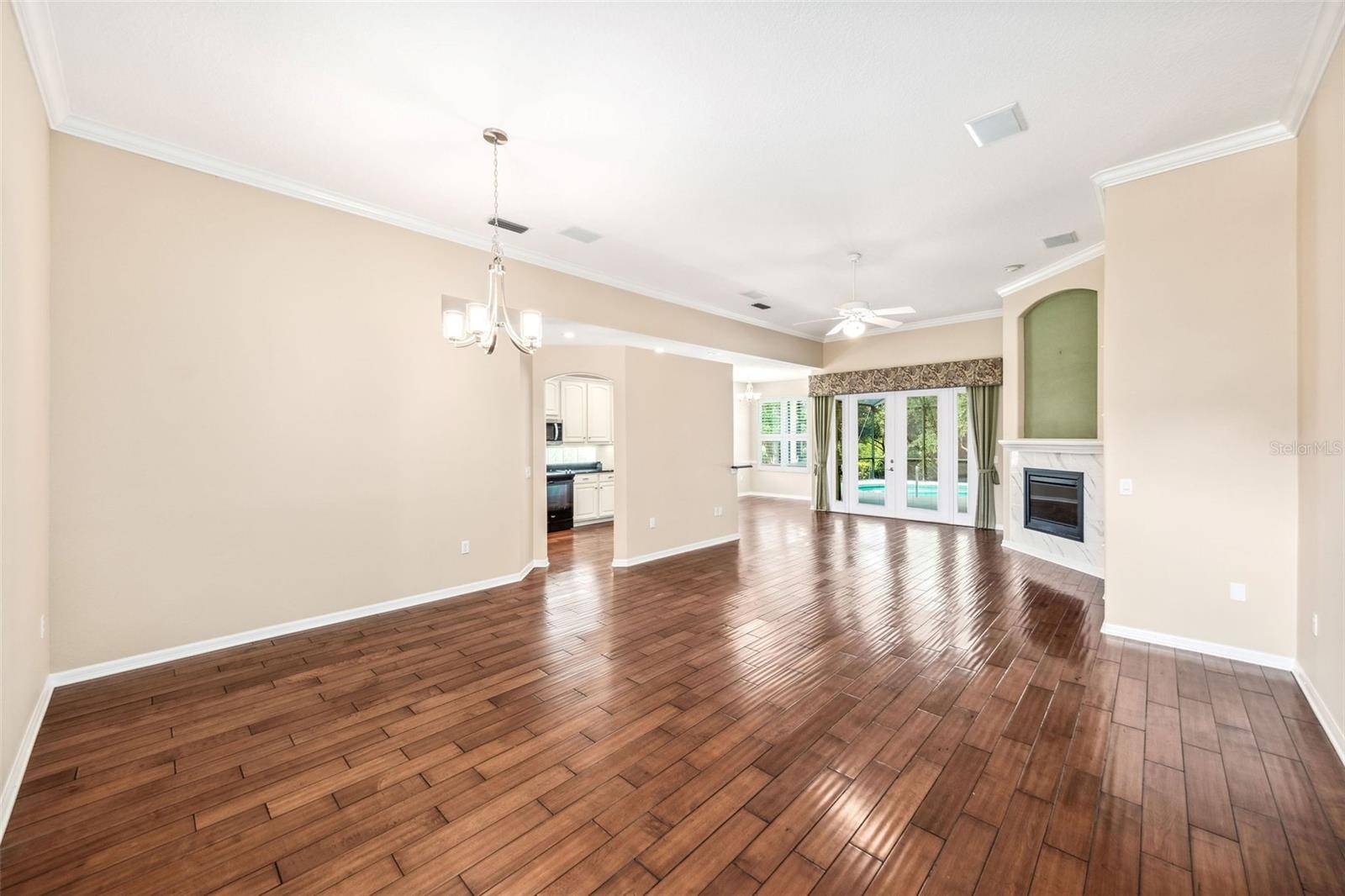 Debary, FL 32713,487 FOXHILL DR