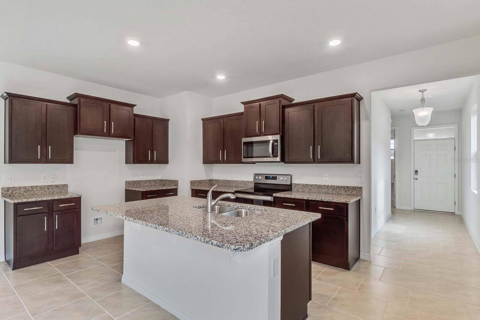 Mount Dora, FL 32757,3975 KENNEBUNK LOOP