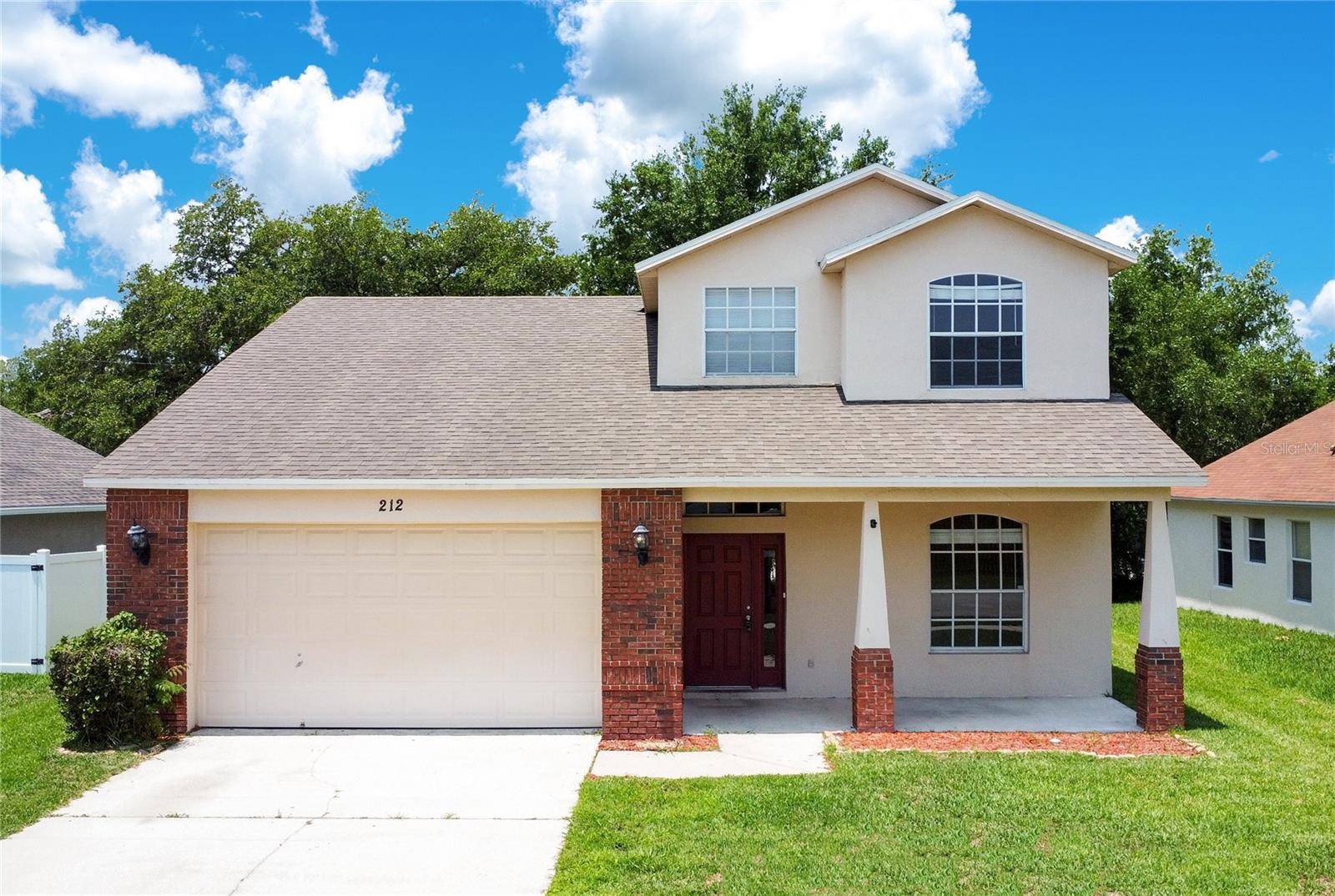 Plant City, FL 33563,212 CITRUS LANDING DR