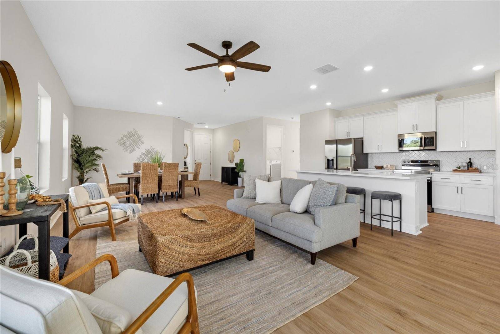 Palm Bay, FL 32908,403 FONSICA ST SW