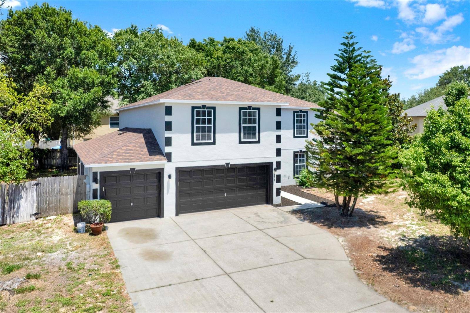 Fruitland Park, FL 34731,809 DEER GLEN CT
