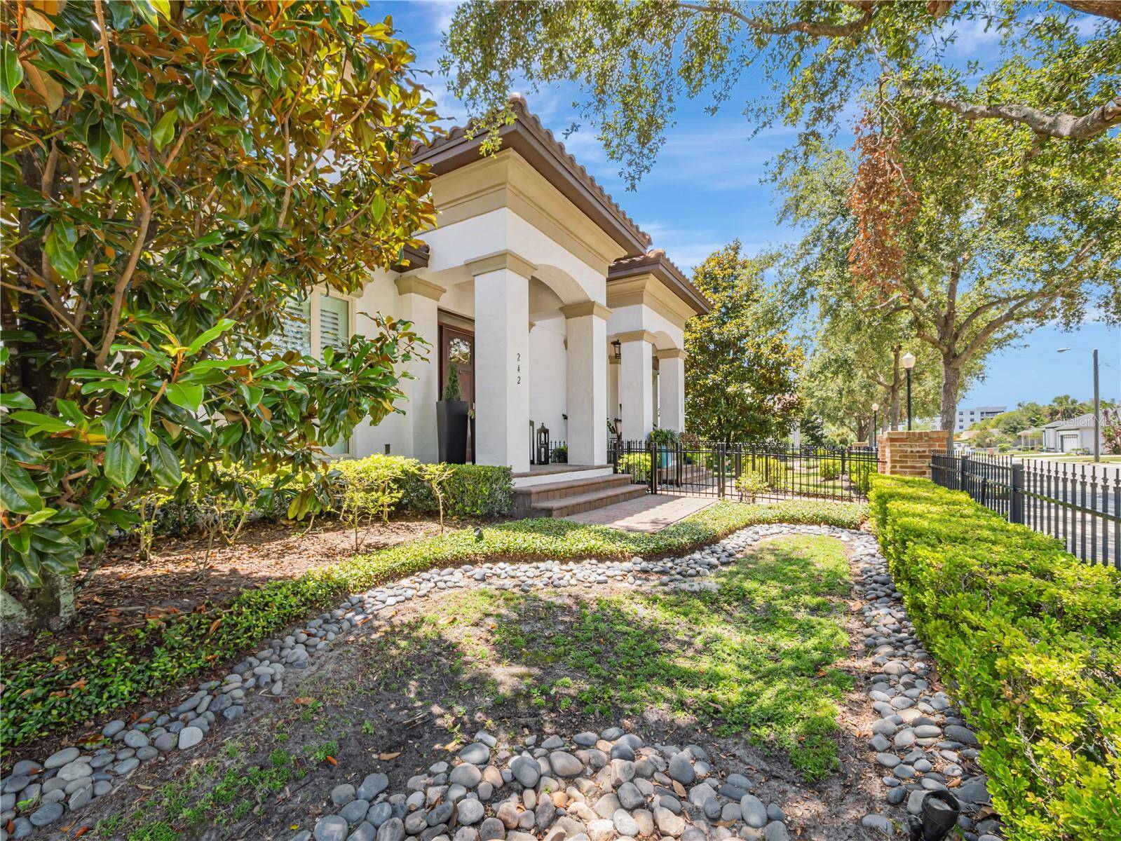 Winter Park, FL 32789,242 W LYMAN AVE