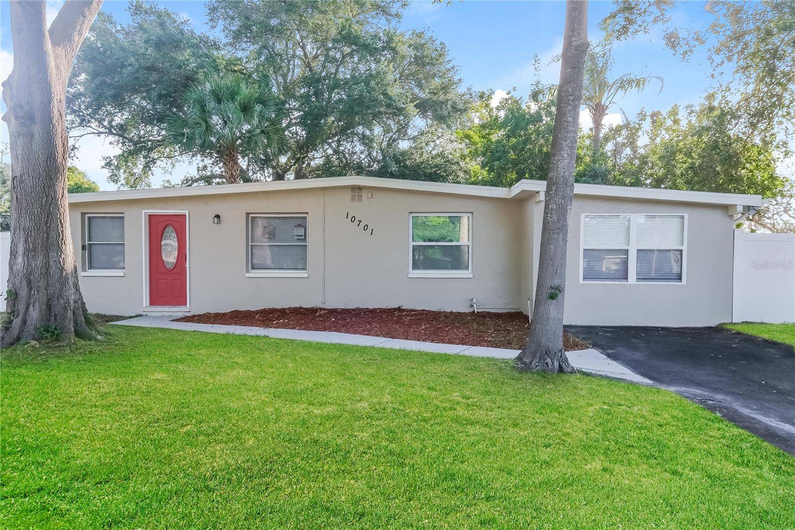 Largo, FL 33773,10701 105TH ST