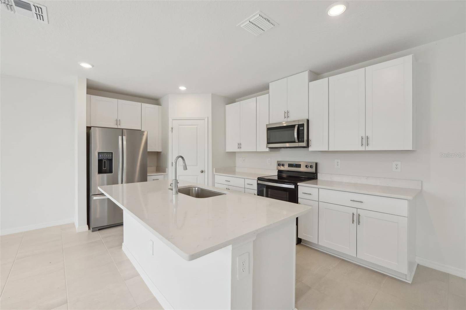 Zephyrhills, FL 33541,1855 BREKEY WAY