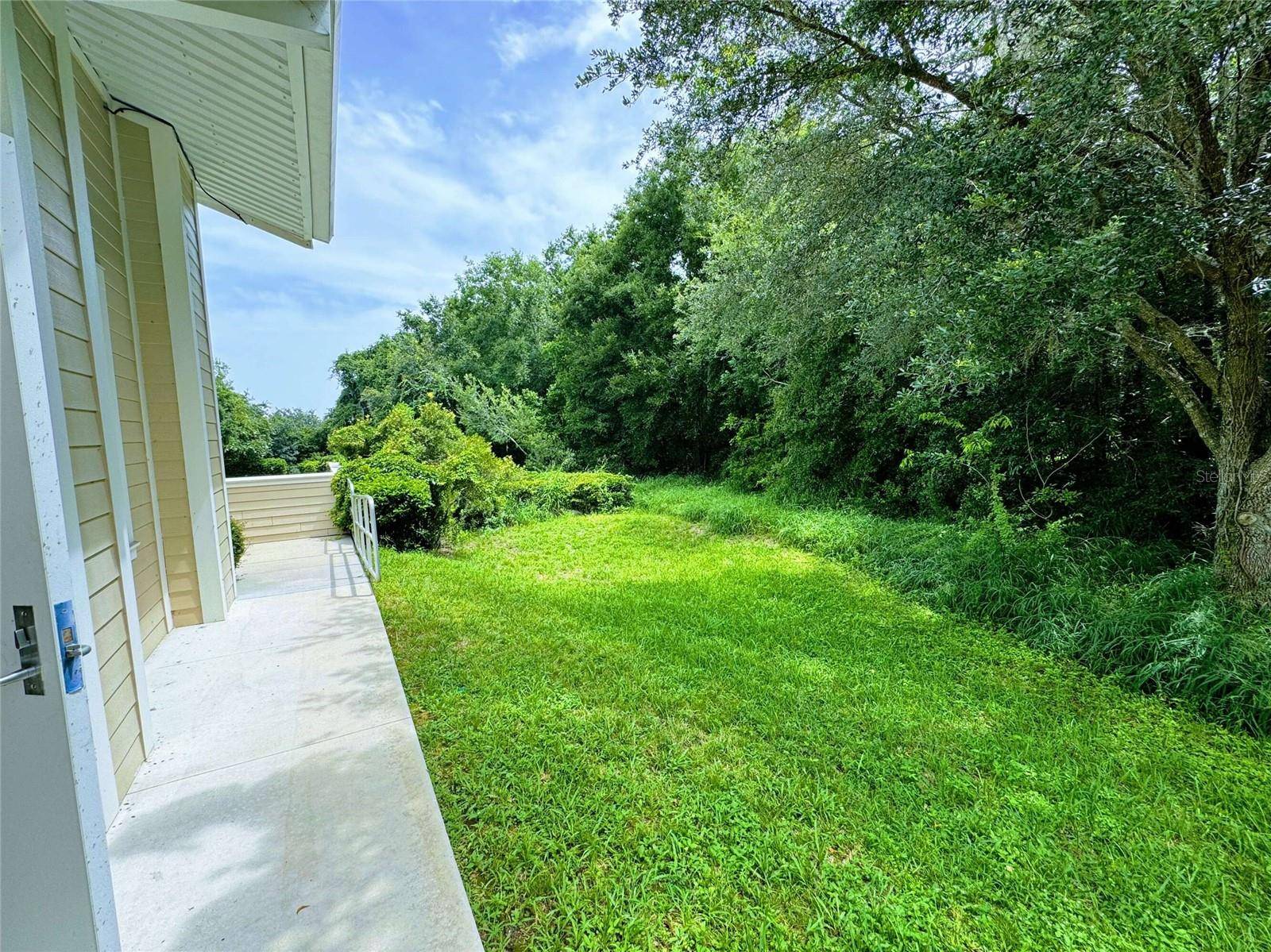 Lady Lake, FL 32159,753 CR-466 RD