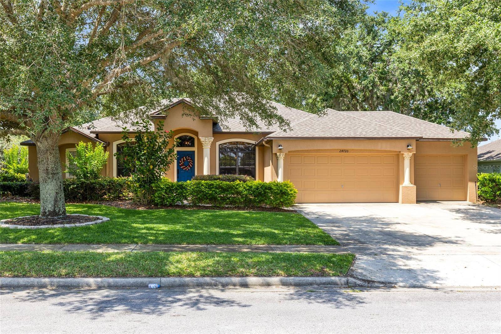 Eustis, FL 32736,24720 CALUSA BLVD