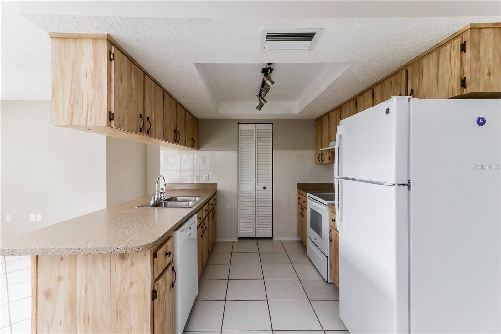 Spring Hill, FL 34606,9178 SWISS RD