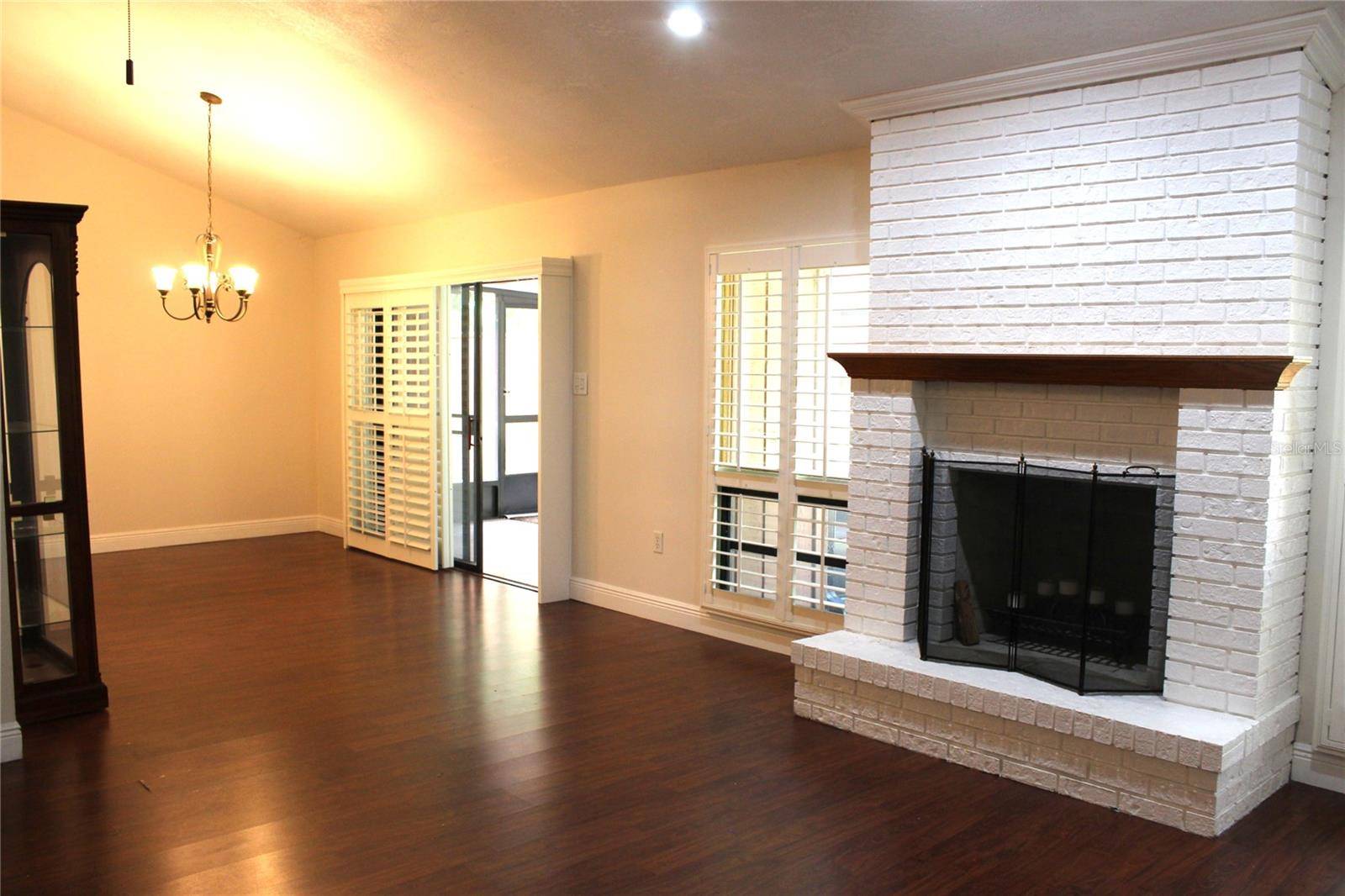 Sanford, FL 32771,104 OAKS CT