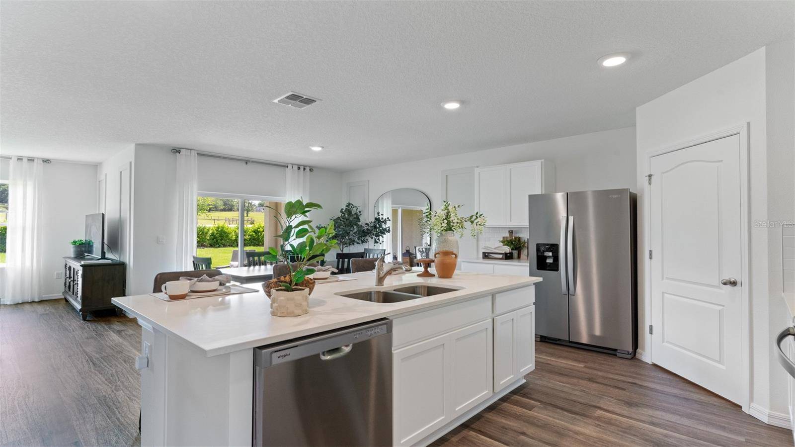 Apopka, FL 32712,5267 FLAMELEAF ST
