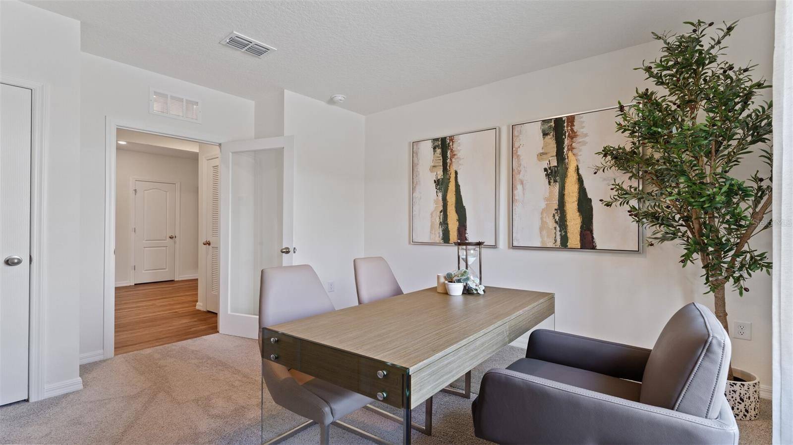 Apopka, FL 32712,5267 FLAMELEAF ST
