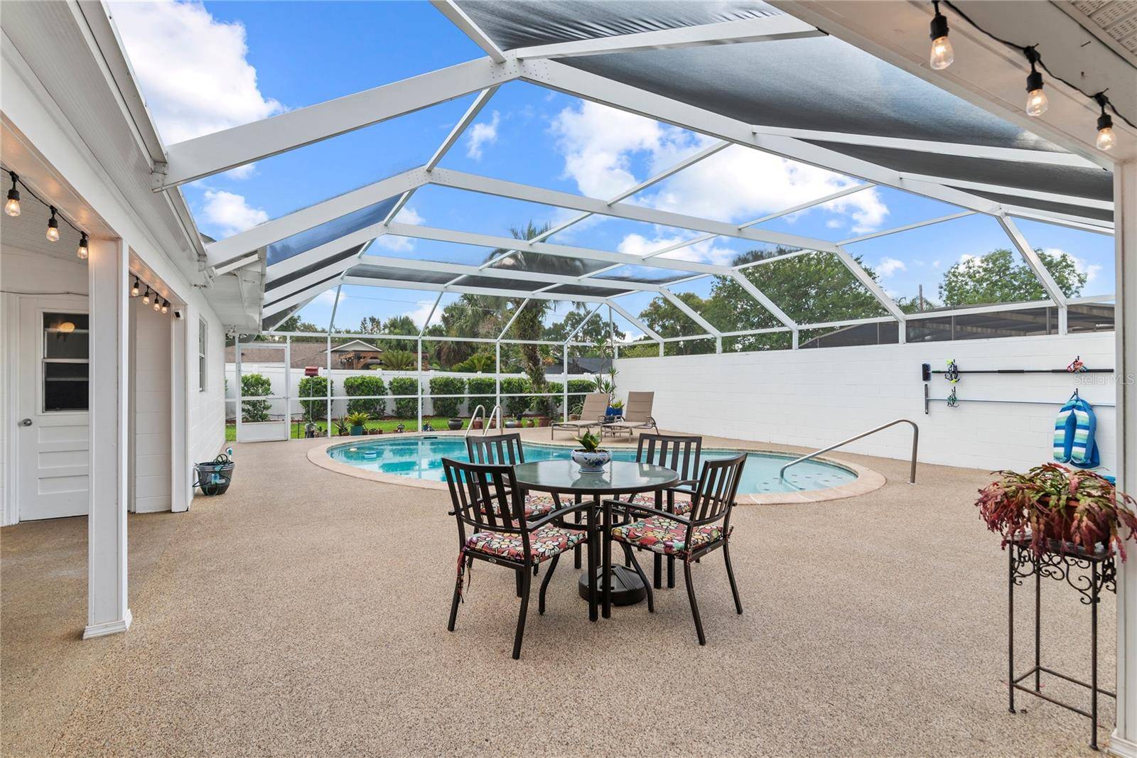 Altamonte Springs, FL 32701,407 WESTCHESTER DR