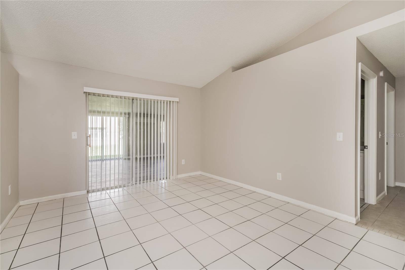 Kissimmee, FL 34758,619 REGENCY WAY