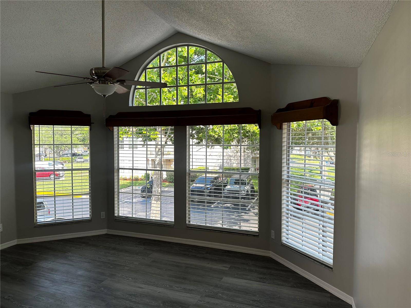 Altamonte Springs, FL 32714,652 ROARING DR #234