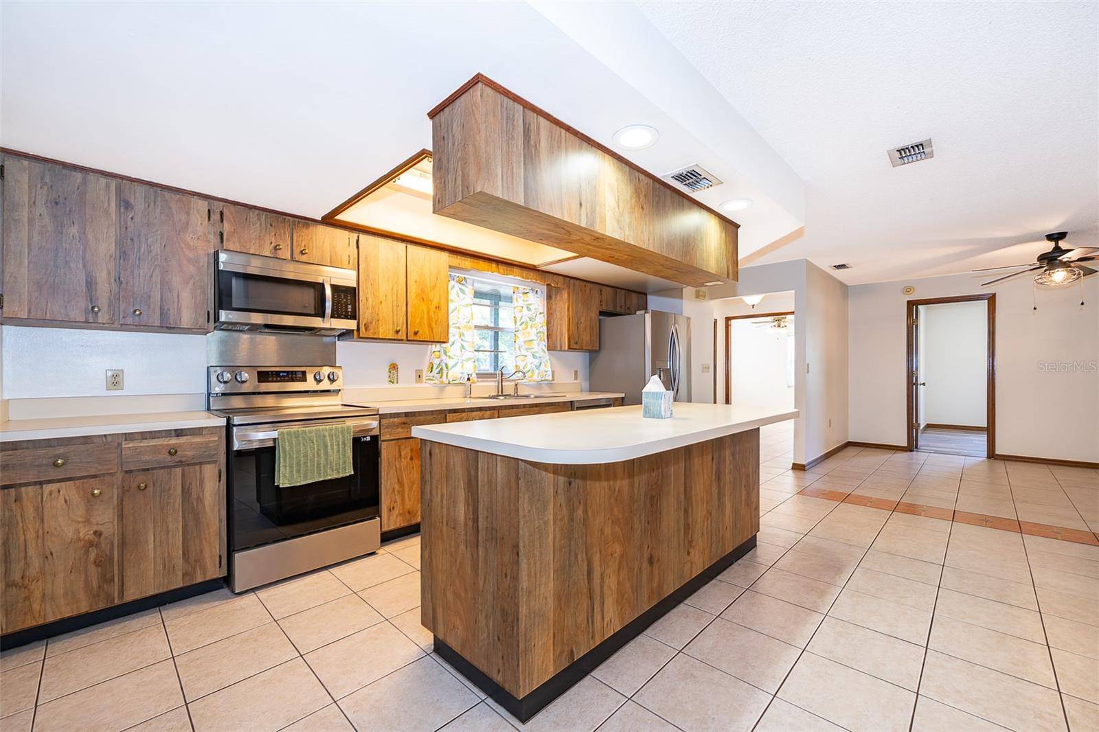 St Cloud, FL 34771,1242 LIZA ST