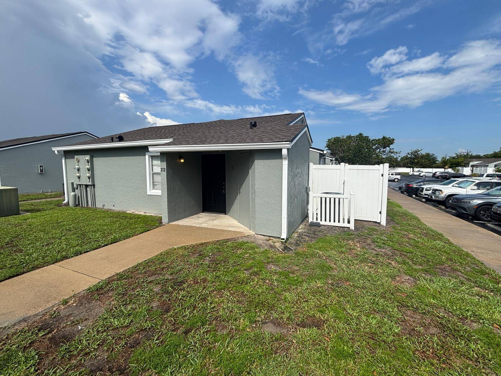 Lake Mary, FL 32746,212 DORCHESTER SQ