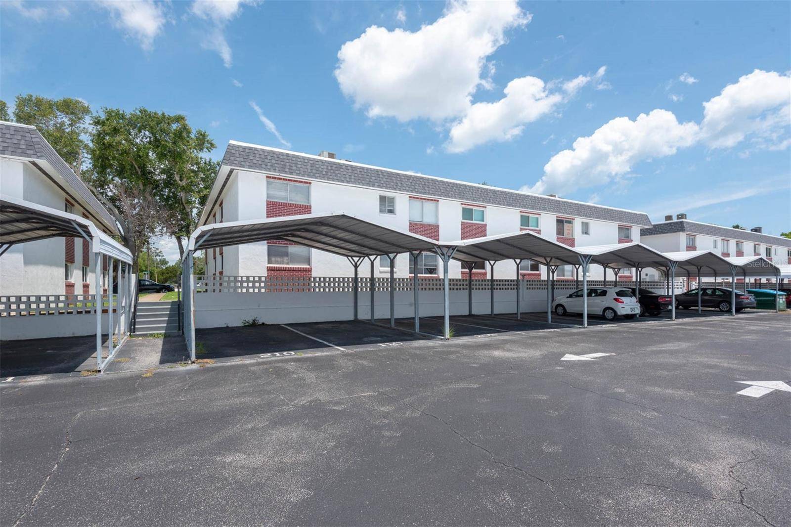 Daytona Beach, FL 32119,303 RIDGE BLVD #2100