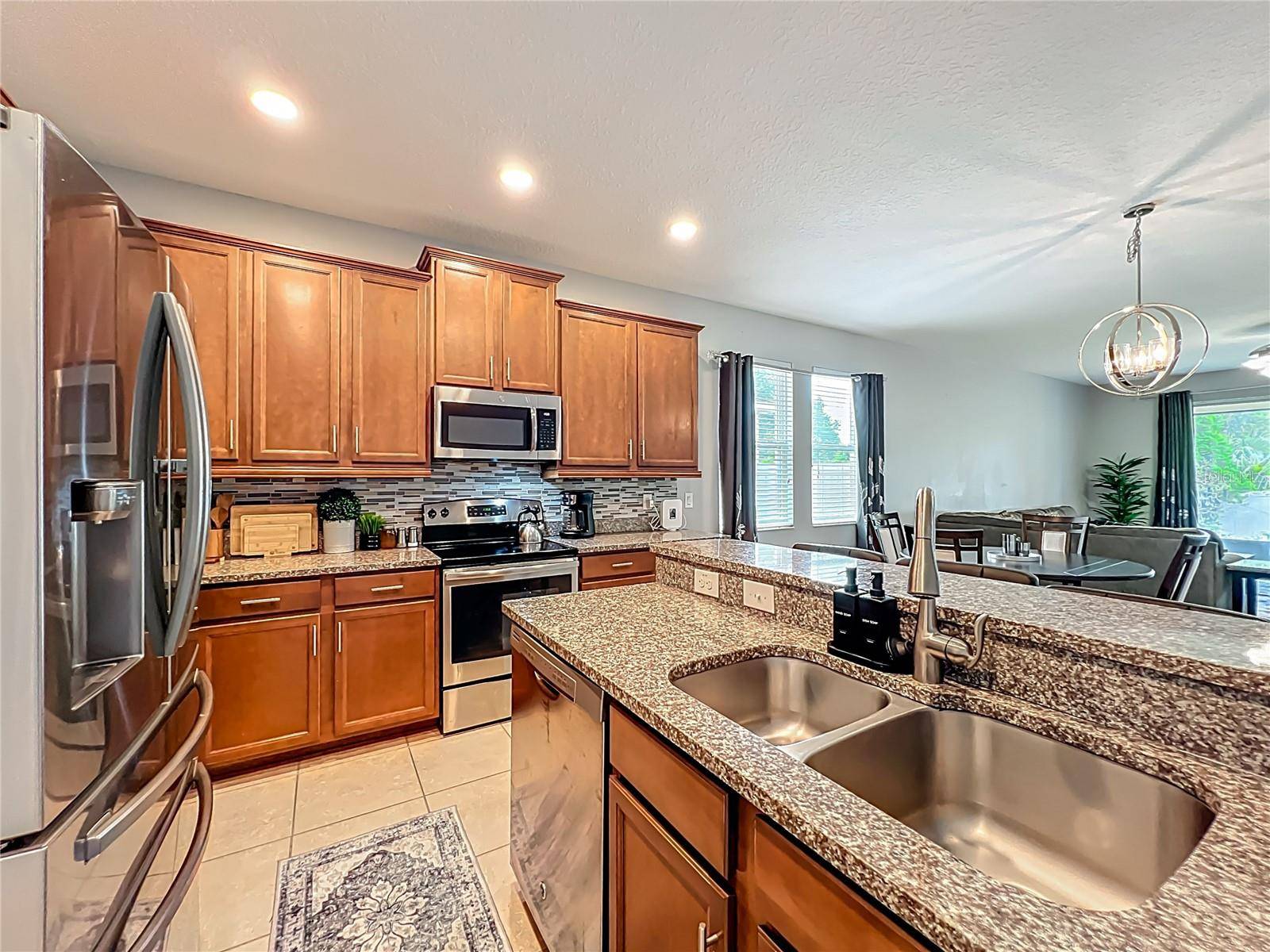 Orlando, FL 32826,13842 PICKETT RESERVE CT