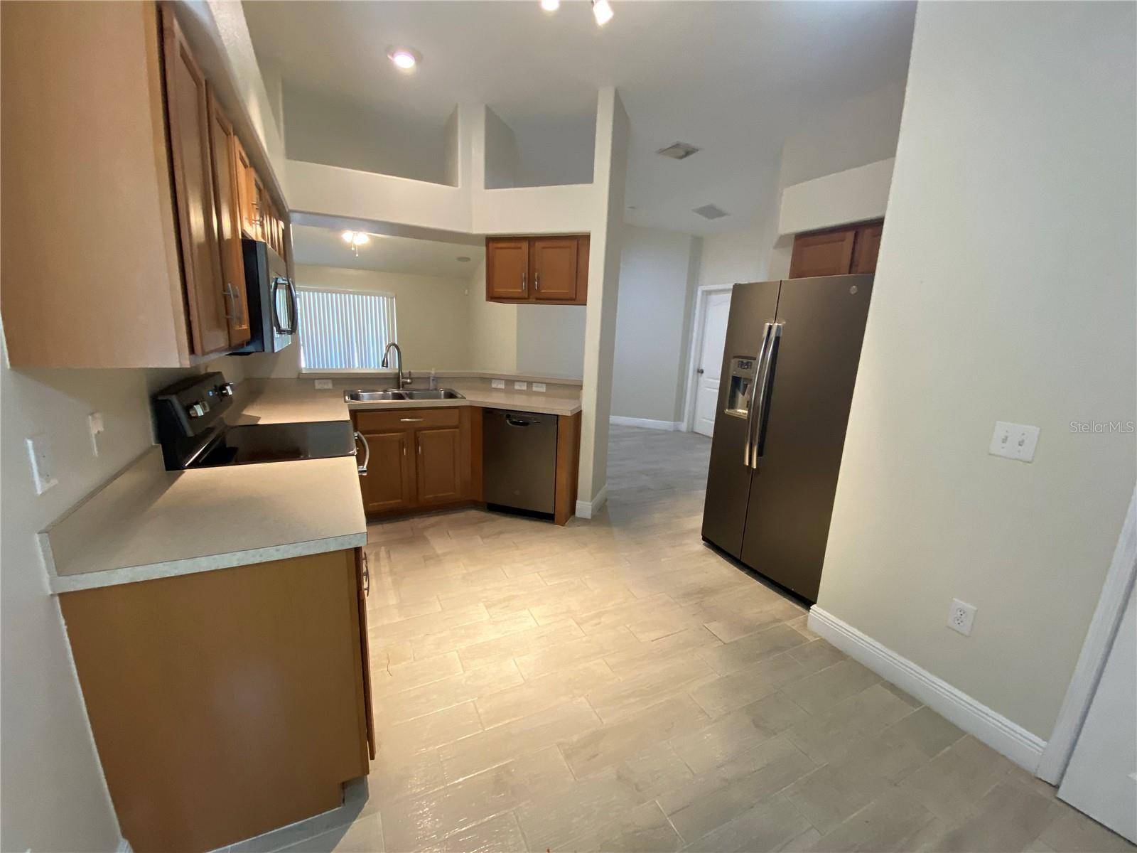 Auburndale, FL 33823,816 BARRISTER DR