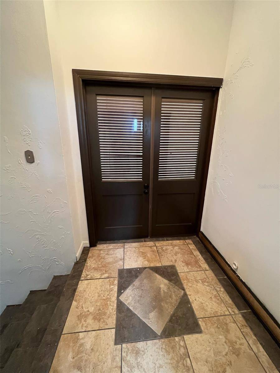 Eustis, FL 32726,32 E MAGNOLIA AVE