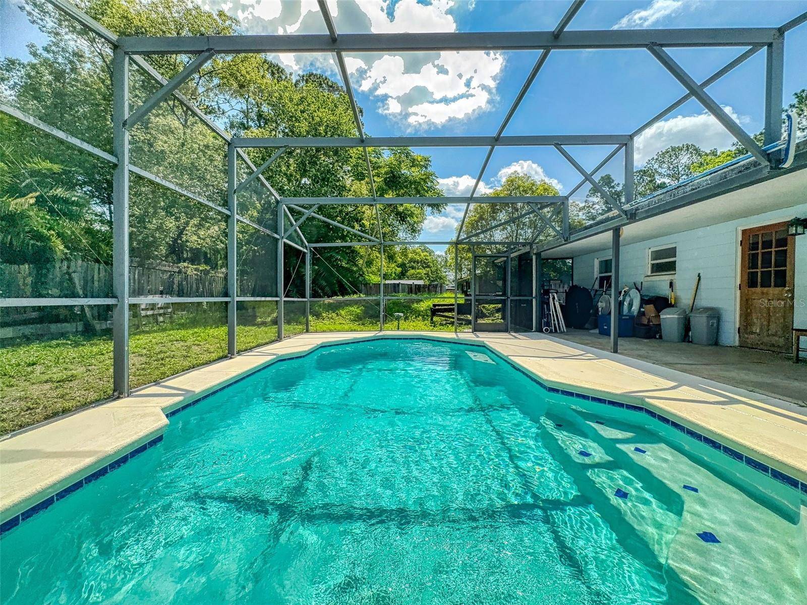 Sanford, FL 32773,720 MEADOW ST