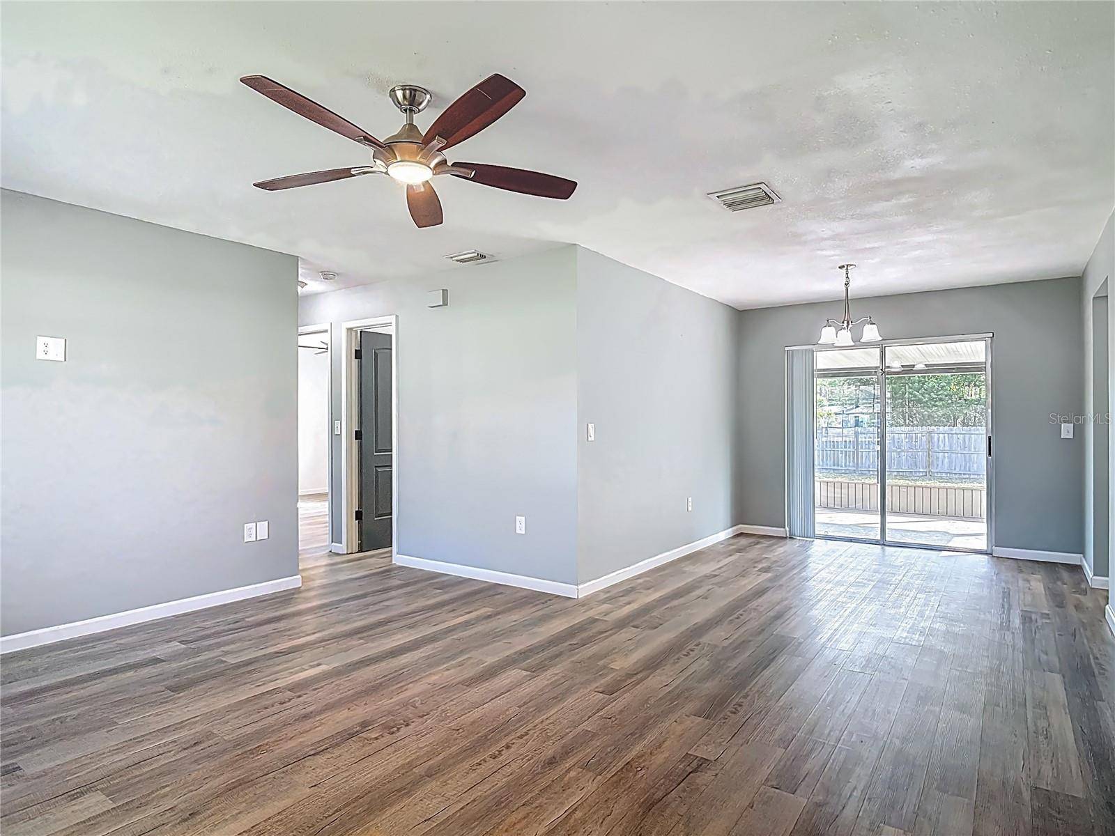 Deltona, FL 32738,1276 COMERWOOD DR