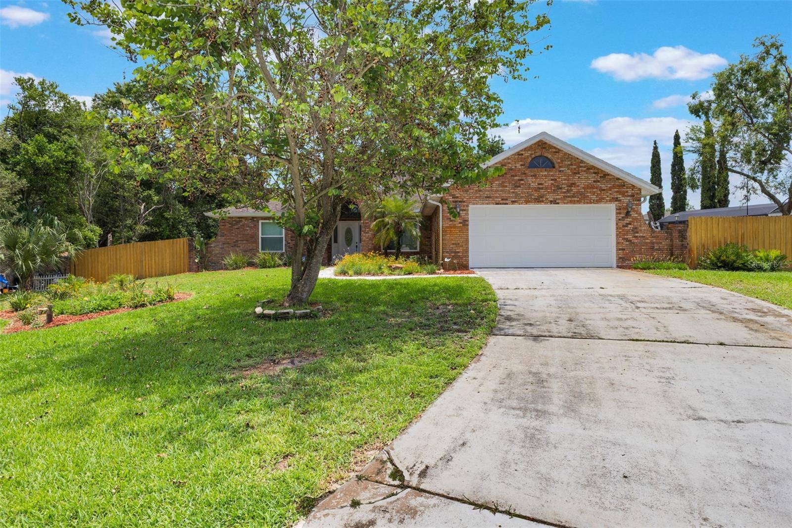 Debary, FL 32713,109 HUNTER POINT CT