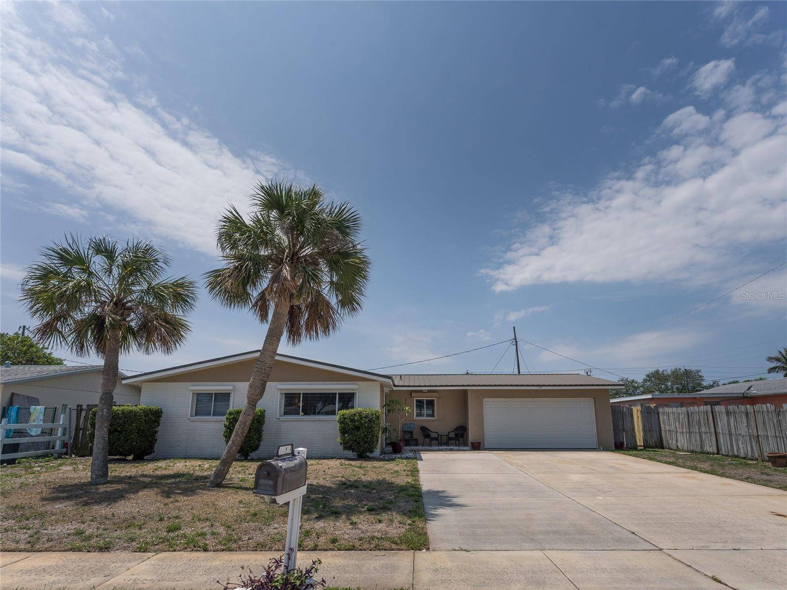 Merritt Island, FL 32952,1395 FLORAL LN