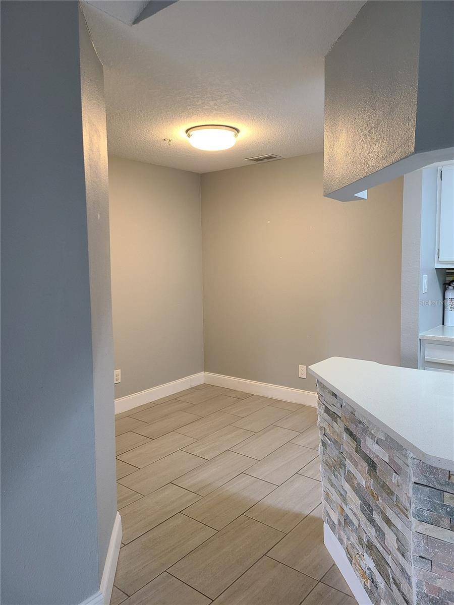 Altamonte Springs, FL 32714,234 AFTON SQ #305