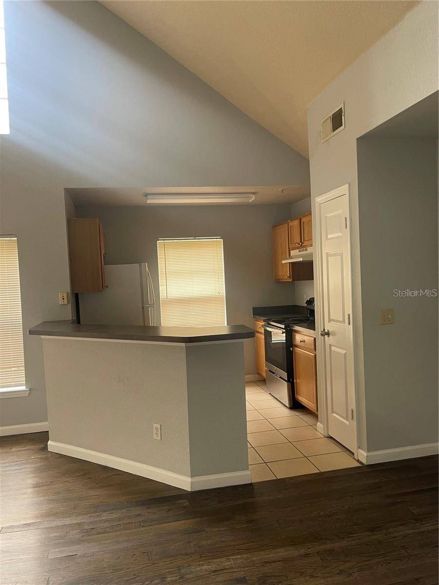 Orlando, FL 32829,9133 LEE VISTA BLVD #510