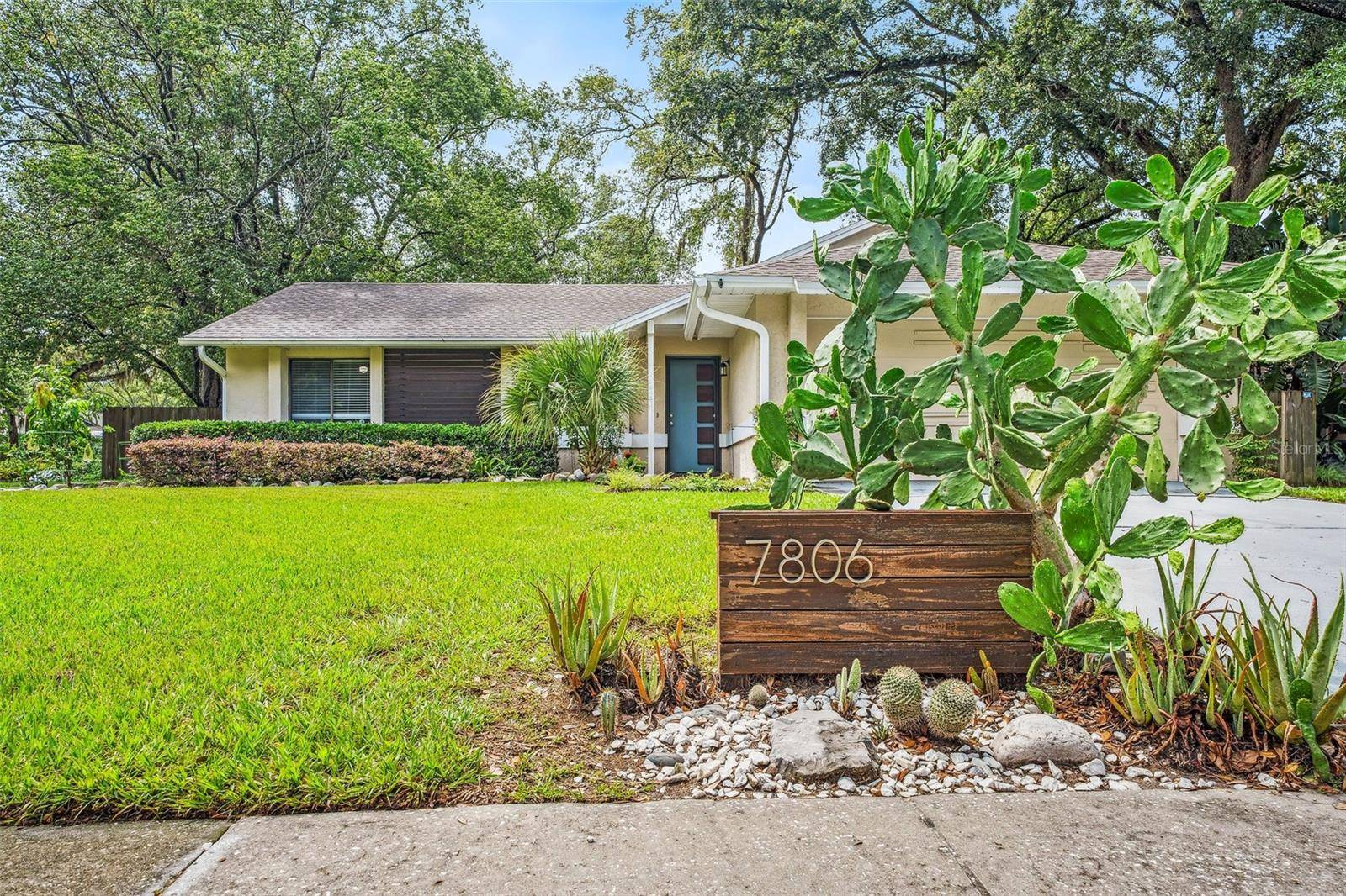 Orlando, FL 32810,7806 COMPASS DR