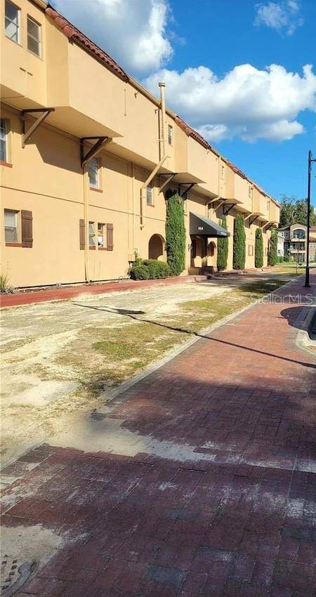 Gainesville, FL 32601,914 SW 8TH AVE #14