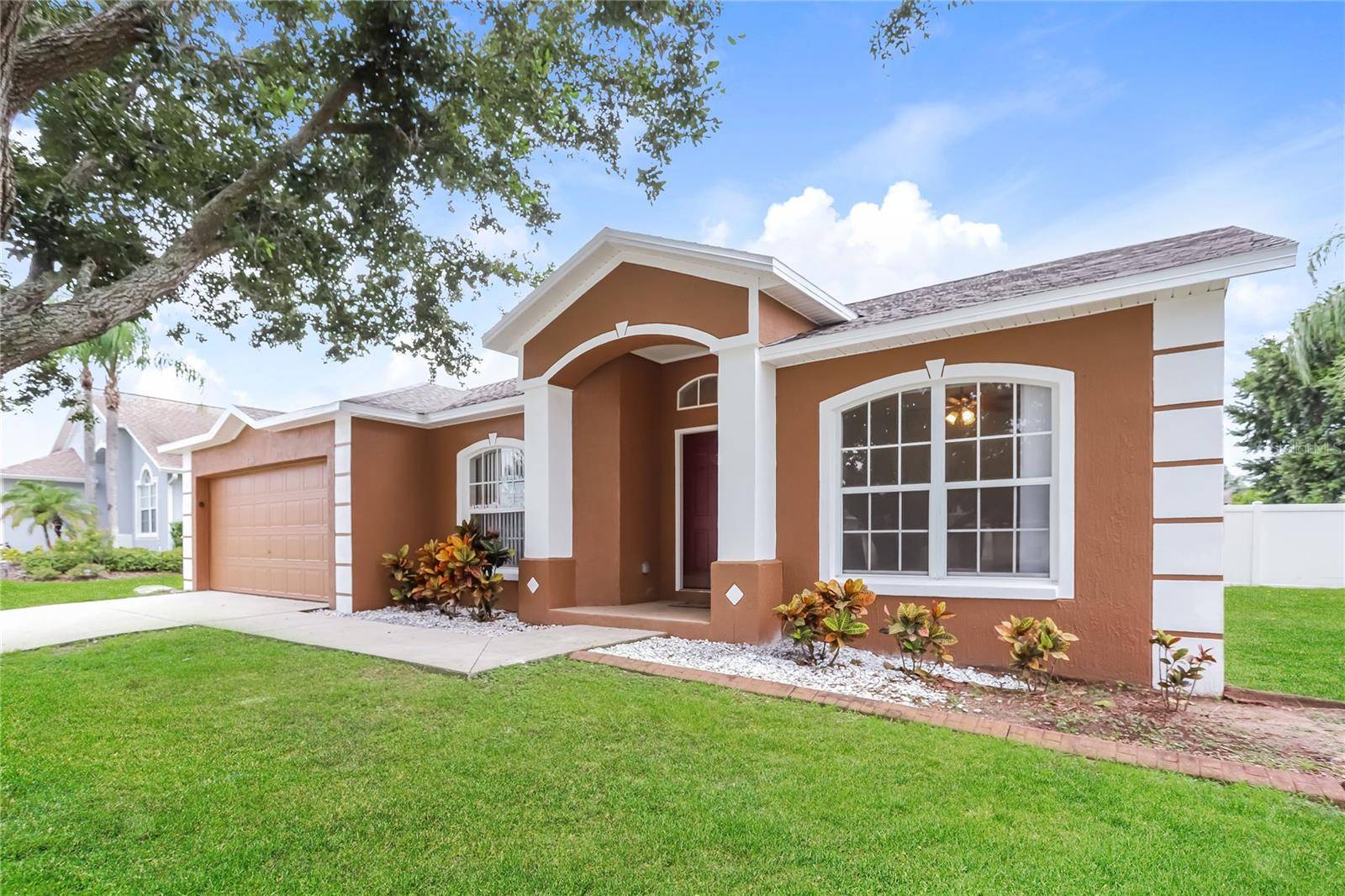 Lakeland, FL 33812,5499 MOON VALLEY DR