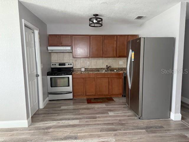 Longwood, FL 32750,767 E WARREN AVE