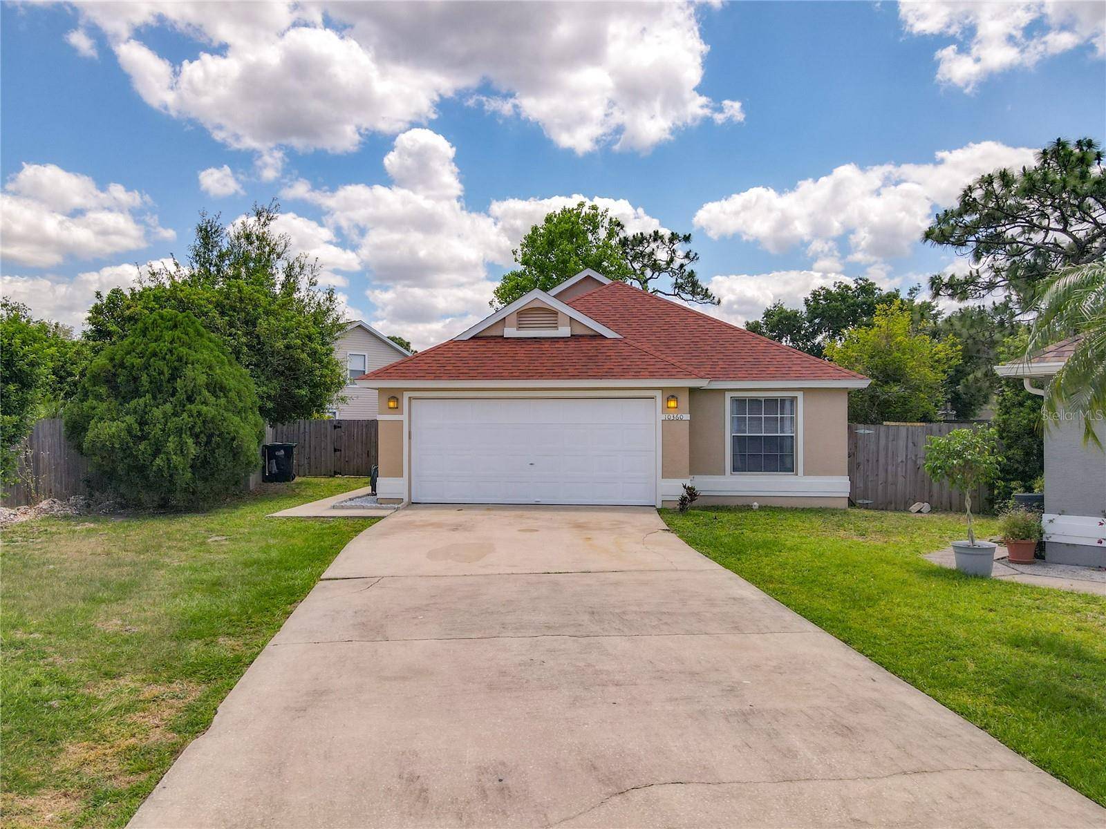 Orlando, FL 32825,10360 CRYSTAL POINT DR
