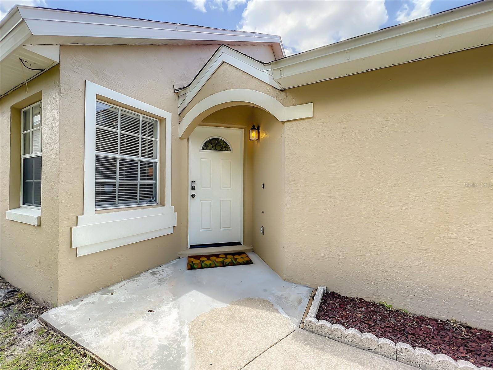 Orlando, FL 32825,10360 CRYSTAL POINT DR