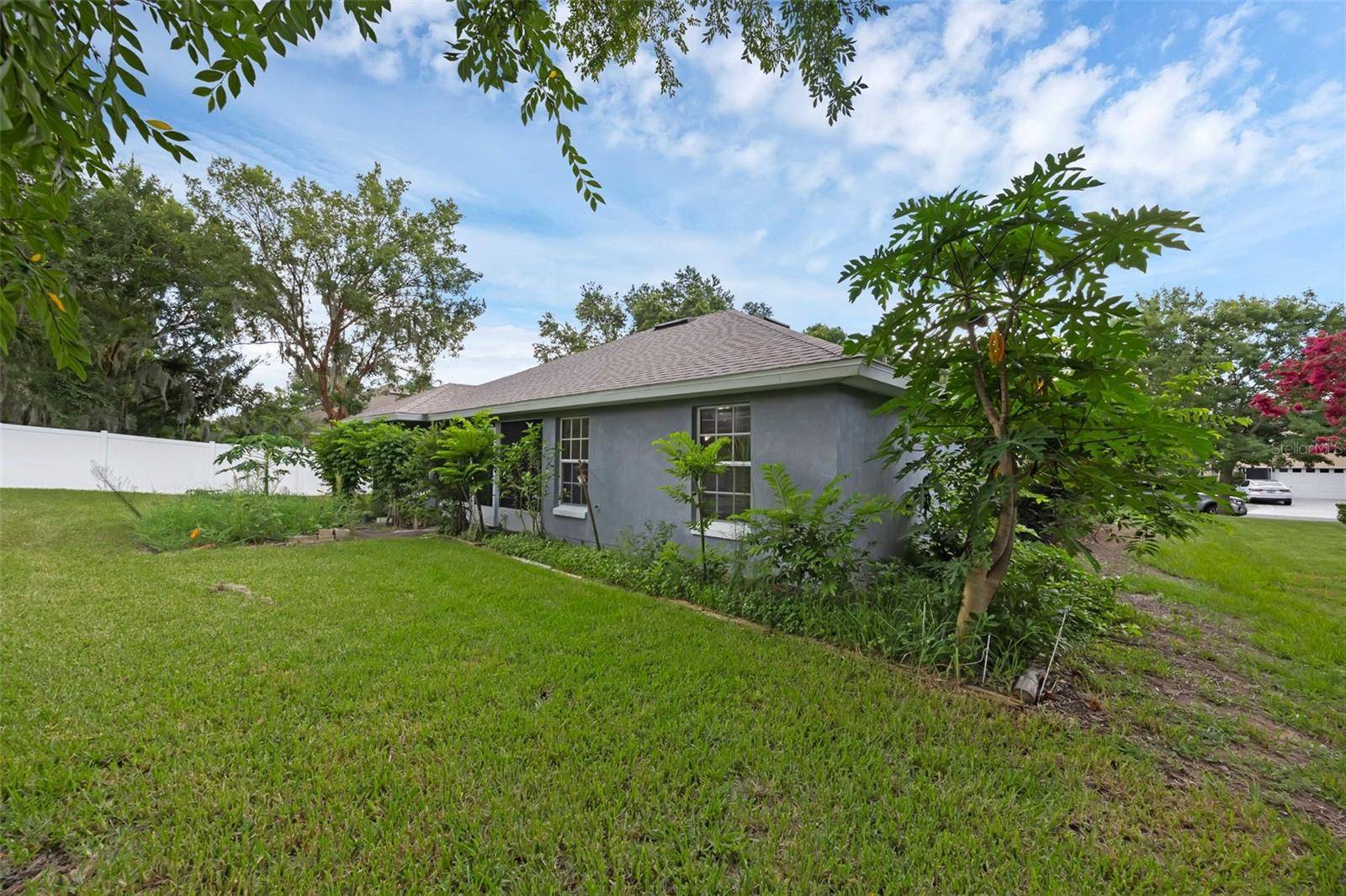 Tavares, FL 32778,4970 ABACO DR