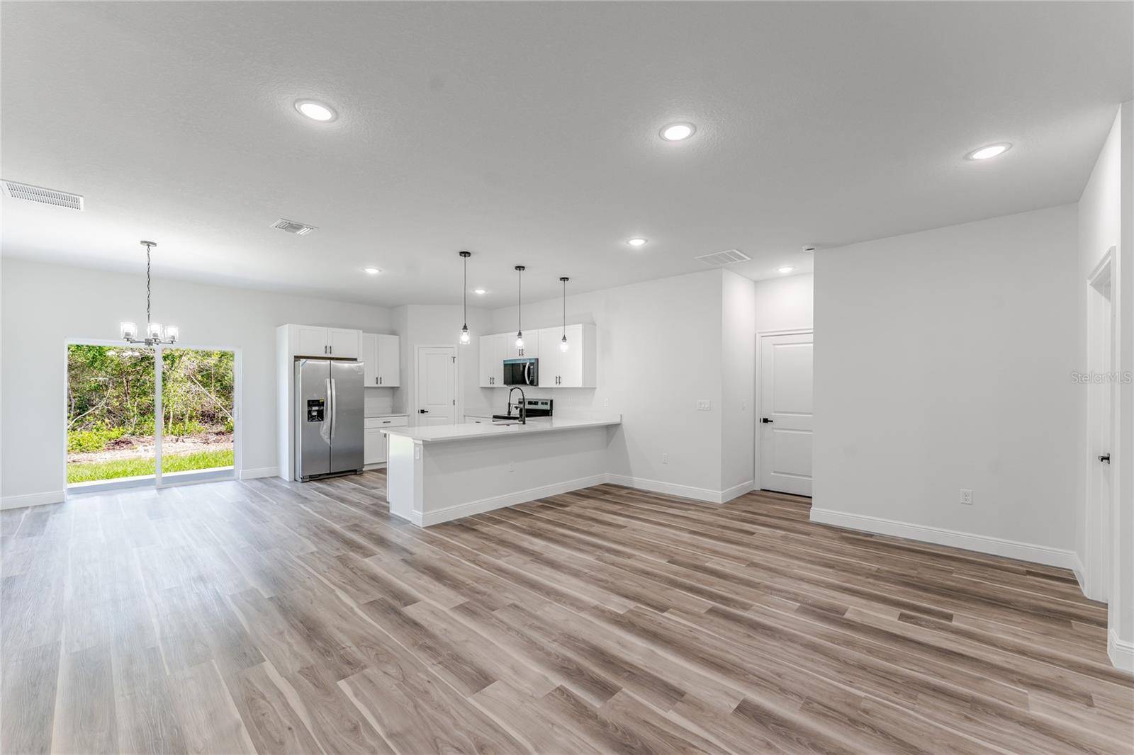 Ocala, FL 34473,17301 SW 41ST CIR