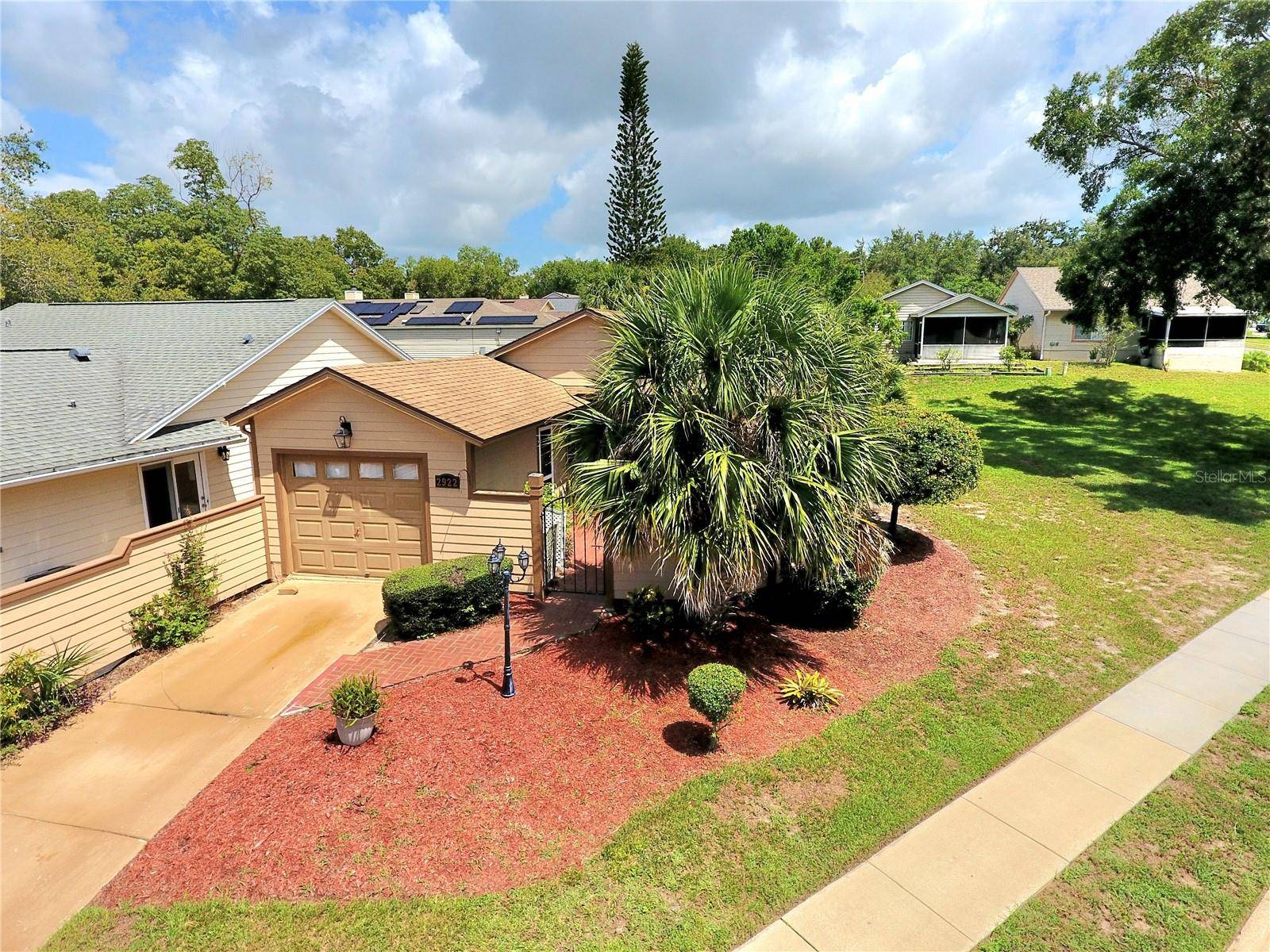 Apopka, FL 32703,2922 BURLINGTON DR