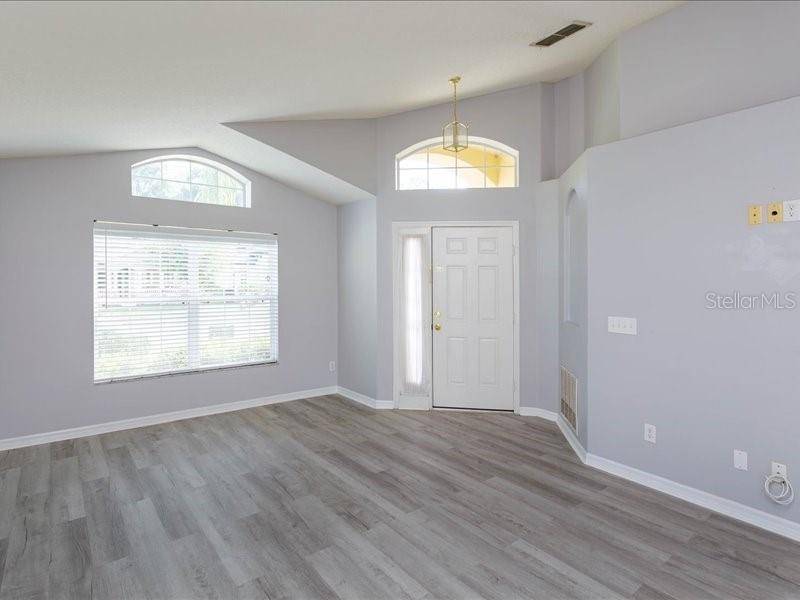 Mount Dora, FL 32757,844 HARING LN